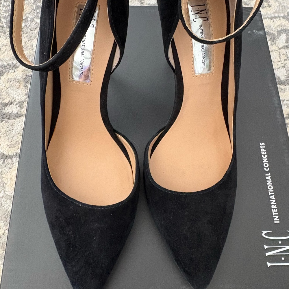 INC International Concepts Black Heels with Silver Embellishments - Picture 3 of 6